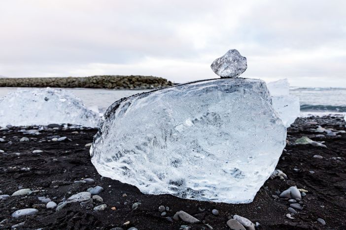 Diamond beach ice floe 2